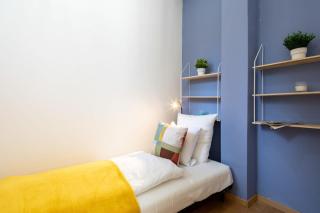 Central - Fresh Home with Balcony - Budapest - 4