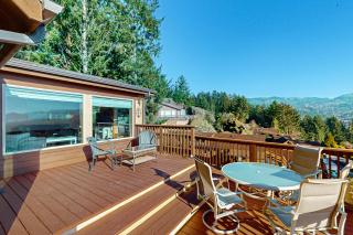 The Magical Forested Sea Cove - Carpenterville - 5