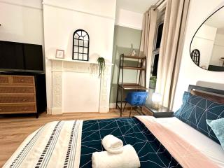 Delux Rooms Near City Centre - London - 3