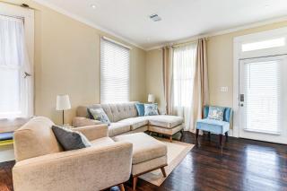 Walk to Beach Galveston Home with Fenced Yard! - 8