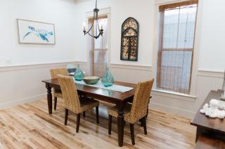 5 Mins to Beach Shared Pool Covered Deck Bikes Heron Cottage by AvantStay - Santa Rosa Beach - 1