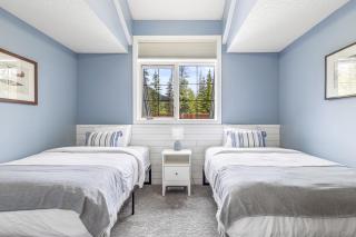 Mystic Chalet managed by Little Sister Getaways - 5