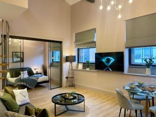 Emerald Escape 3 Bed 3 Bath - Manchester - 4