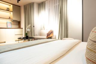 Central Studio Apartment - 9