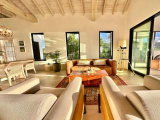Mango House - Pattersons - 2
