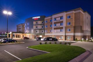 Courtyard by Marriott St. Louis St. Peters - Saint Peters - 8