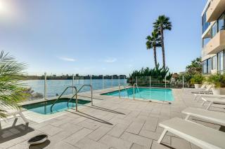 Waterfront Condo with Dock Access in Carlsbad! - Carlsbad - 0