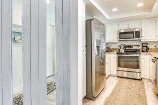 Waterfront Condo with Dock Access in Carlsbad! - Carlsbad - 4