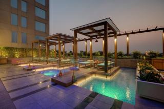 Courtyard by Marriott Surat - 4