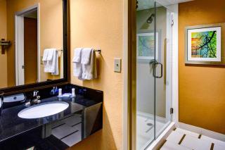 Fairfield Inn and Suites by Marriott Atlanta Suwanee - Suwanee - 4