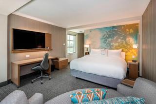 Courtyard by Marriott Raleigh Cary/Parkside Town Commons - Cary - 4