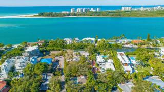 Hemingway House - 117 - Siesta Key - 9