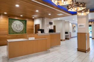 Fairfield Inn and Suites by Marriott Bakersfield Central - Bakersfield - 6