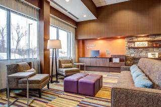 Fairfield Inn & Suites by Marriott Springfield Holyoke - Holyoke - 0