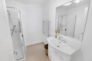 Sea Breeze - Paynesville - 1
