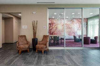 Courtyard by Marriott Savannah Airport - Savannah - 3
