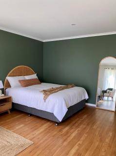 Gumtree Cabin - Nelson Bay - 2