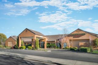 Courtyard by Marriott Vacaville - Vacaville - 9