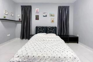 A Stylish 4BR Home with Private Pool - Johor Bahru - 7