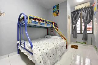 A Stylish 4BR Home with Private Pool - Johor Bahru - 6