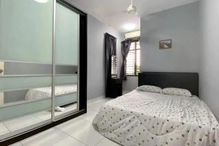 A Stylish 4BR Home with Private Pool - Johor Bahru - 5