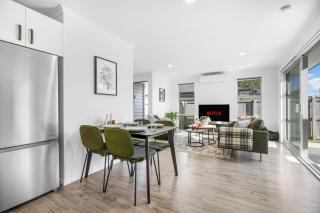 Stylish, Modern and Central - Hamilton - 5