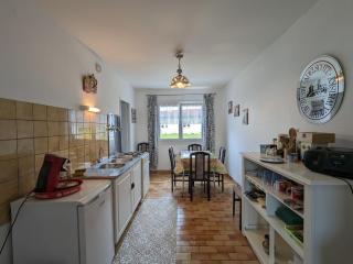 Gîte Renardeau : Confort et Nature à Chassey-Beaupré - FR-1-585-162 - 0