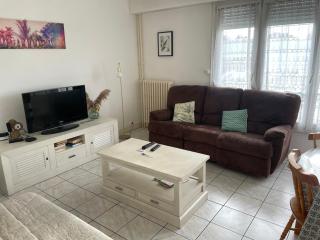 Appartement spacieux à 2km du circuit, proche tram, circuit à 8 en tram - Le Mans - 5