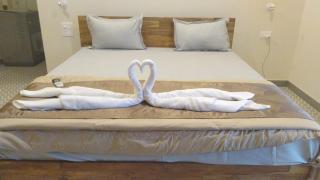 Beach Bliss Apartment Hotel - Colva - 8
