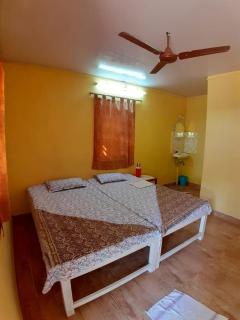 Hotel Sai Gajanan - Bhogwe - 0