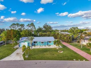 Bring Your Boat! Updated Home Close to 3 Beaches - Fort Myers - 9