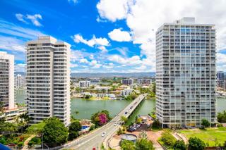 Sunset Heights on Ferny - 450m to Surfers Paradise Beach - 3
