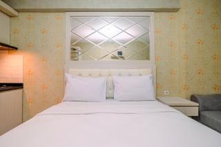 Relax and Homey Studio Room at Cinere Resort Apartment By Travelio - Depok - 9