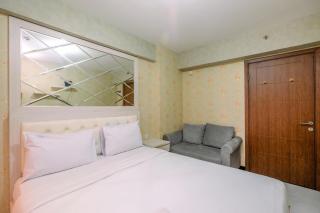 Relax and Homey Studio Room at Cinere Resort Apartment By Travelio - Depok - 6