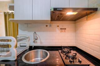 Relax and Homey Studio Room at Cinere Resort Apartment By Travelio - Depok - 1