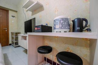 Relax and Homey Studio Room at Cinere Resort Apartment By Travelio - Depok - 3