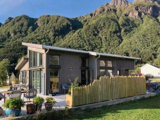 Architect Cabin Embraced By Sea And Mountains - Storvik - 0