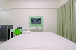 Comfortable and Minimalist Studio at Bogorienze Apartment By Travelio - 5