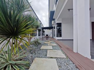 Desaru Coast, Taman Maris By Antlerzone - Bandar Penawar - 1