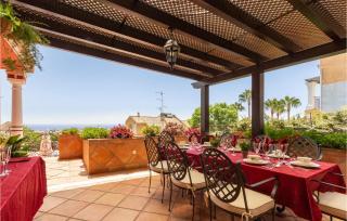 6 Bedroom Awesome Home In Marbella - Marbella - 3