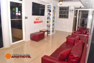 Tropical Island Apartahotel- one bedroom looking to the city - La Viva - 5