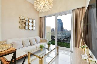 Amazing 1BR APT with Burj Khalifa Views - 9