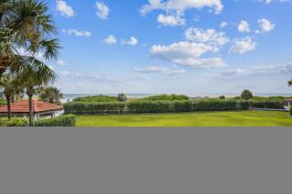 Land's End 7-202 Beach Front - St Pete Beach - 3