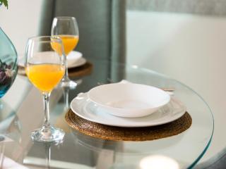 Luxury 1br Burj Khalifa Area - Dubai - 1
