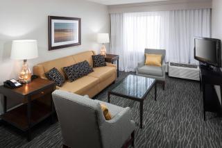 Courtyard by Marriott Waco - Waco - 4