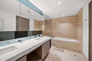 Luxury Living in Sterling West - 5