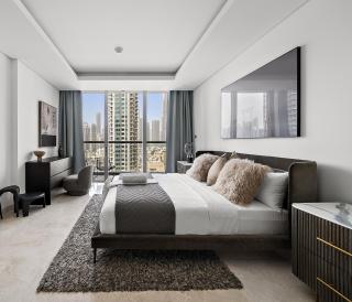 Luxury Living in Sterling West - 9