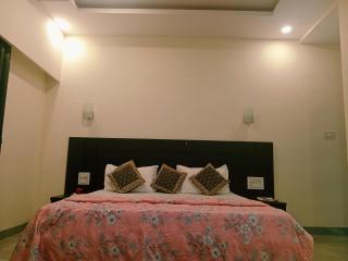 3BHK Browne Villa By Holiday Villass Mahabaleshwar - Mahabaleshwar - 9
