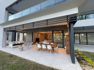 Luxury Living Mont Choisy Golf Estate! - 3