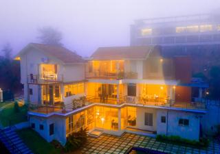 Irish County Vagamon Pool Resort by VOYE HOMES - Vagamon - 9